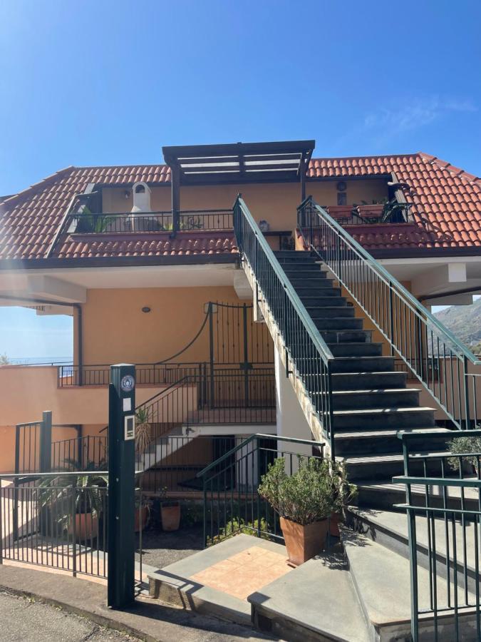 شقة Casa Vacanze Cuzari يتوجاني المظهر الخارجي الصورة